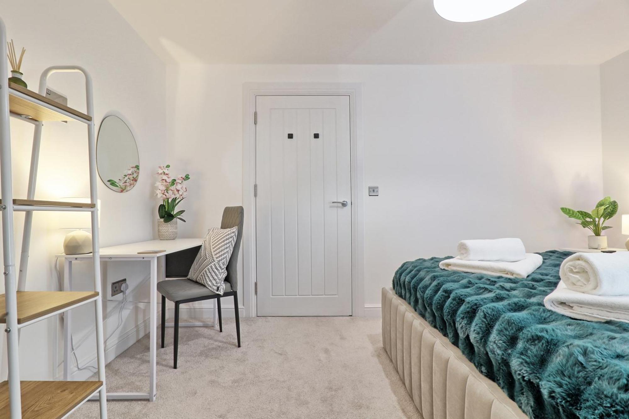 Writtle Massive 4 Bedroom Apartment With Parking In Gorgeous Countryside Location & Short Drive To Chelmsford City Centre Contractors Welcome Εξωτερικό φωτογραφία