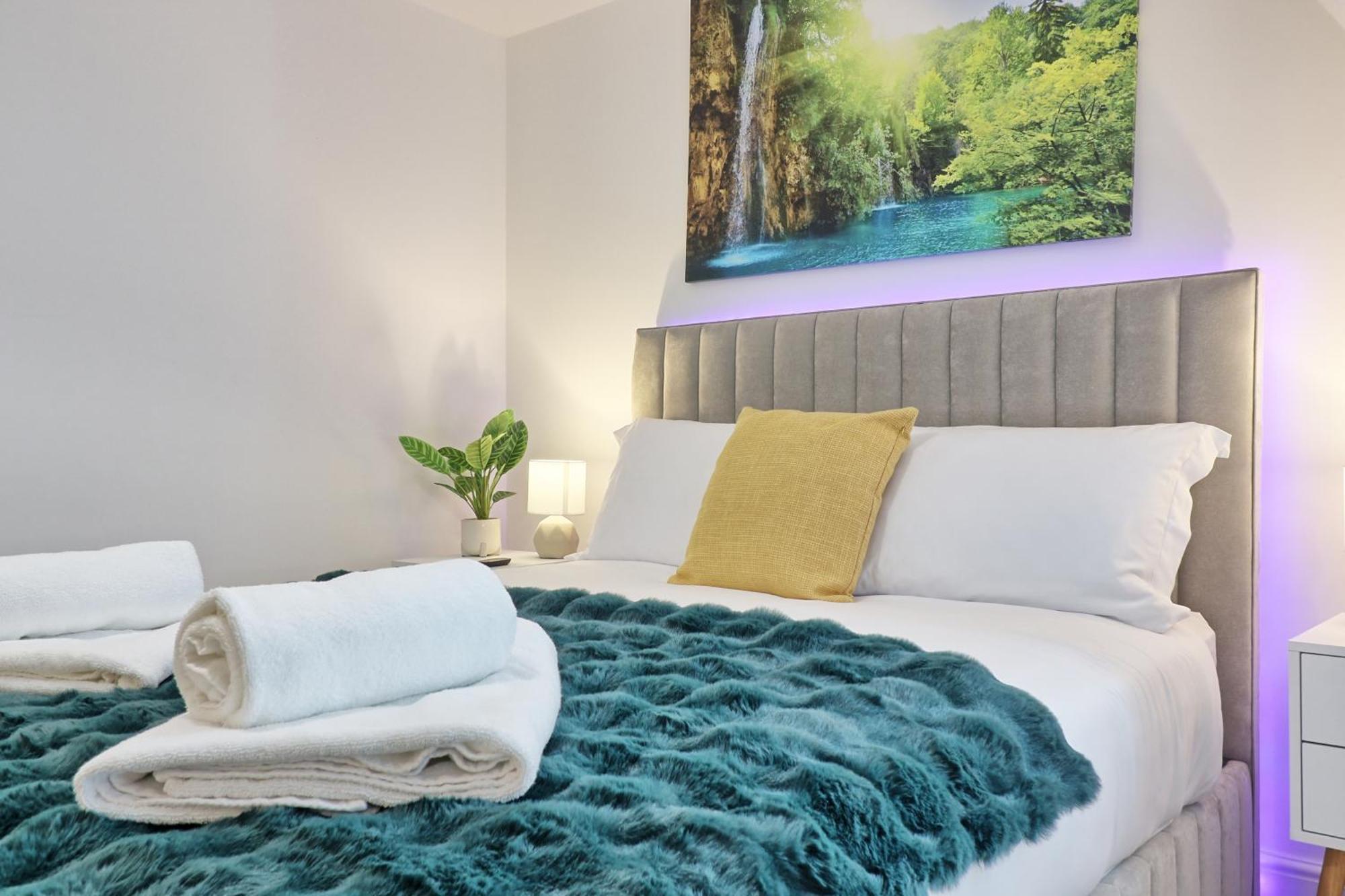 Writtle Massive 4 Bedroom Apartment With Parking In Gorgeous Countryside Location & Short Drive To Chelmsford City Centre Contractors Welcome Εξωτερικό φωτογραφία