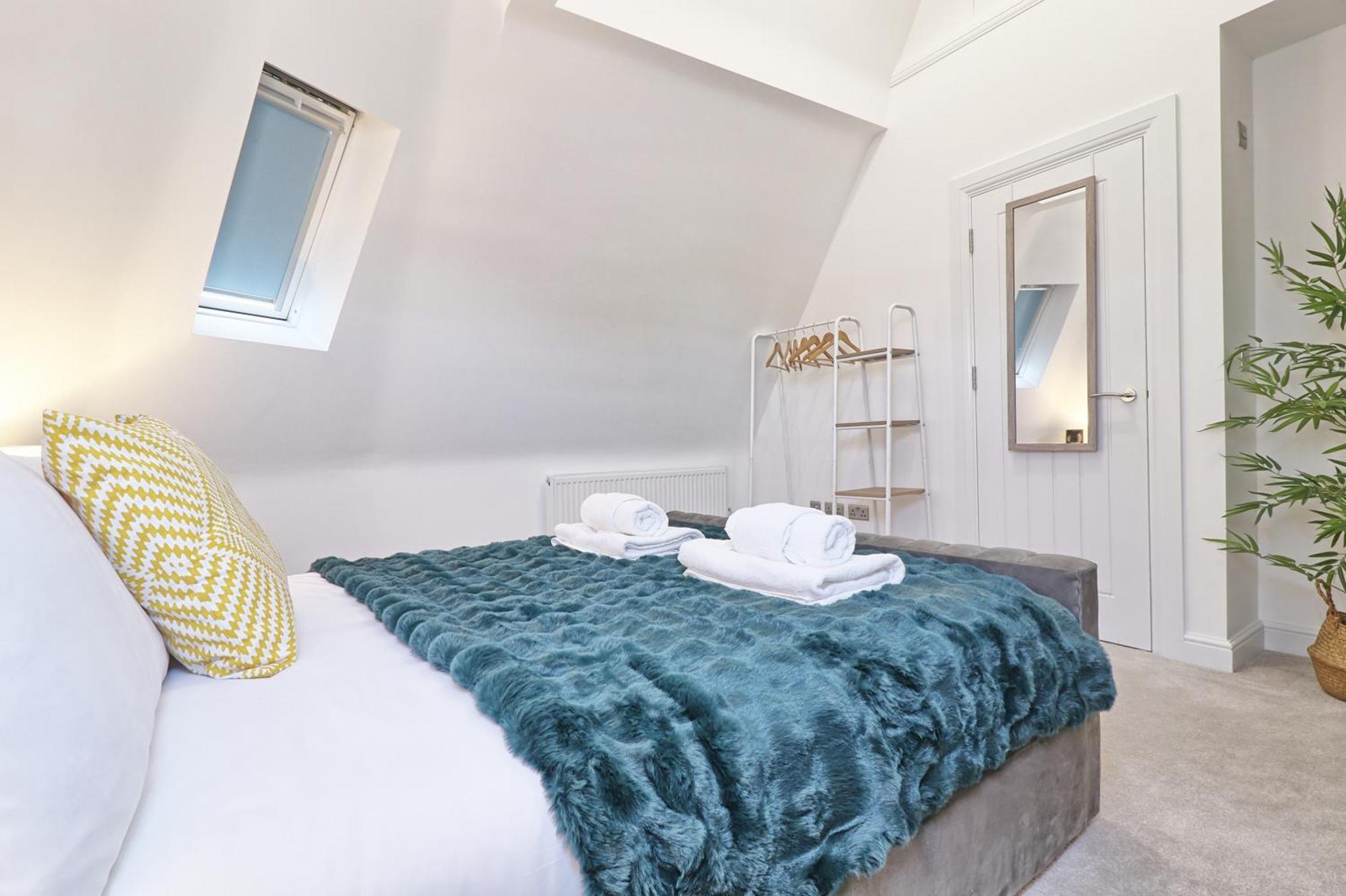 Writtle Massive 4 Bedroom Apartment With Parking In Gorgeous Countryside Location & Short Drive To Chelmsford City Centre Contractors Welcome Εξωτερικό φωτογραφία