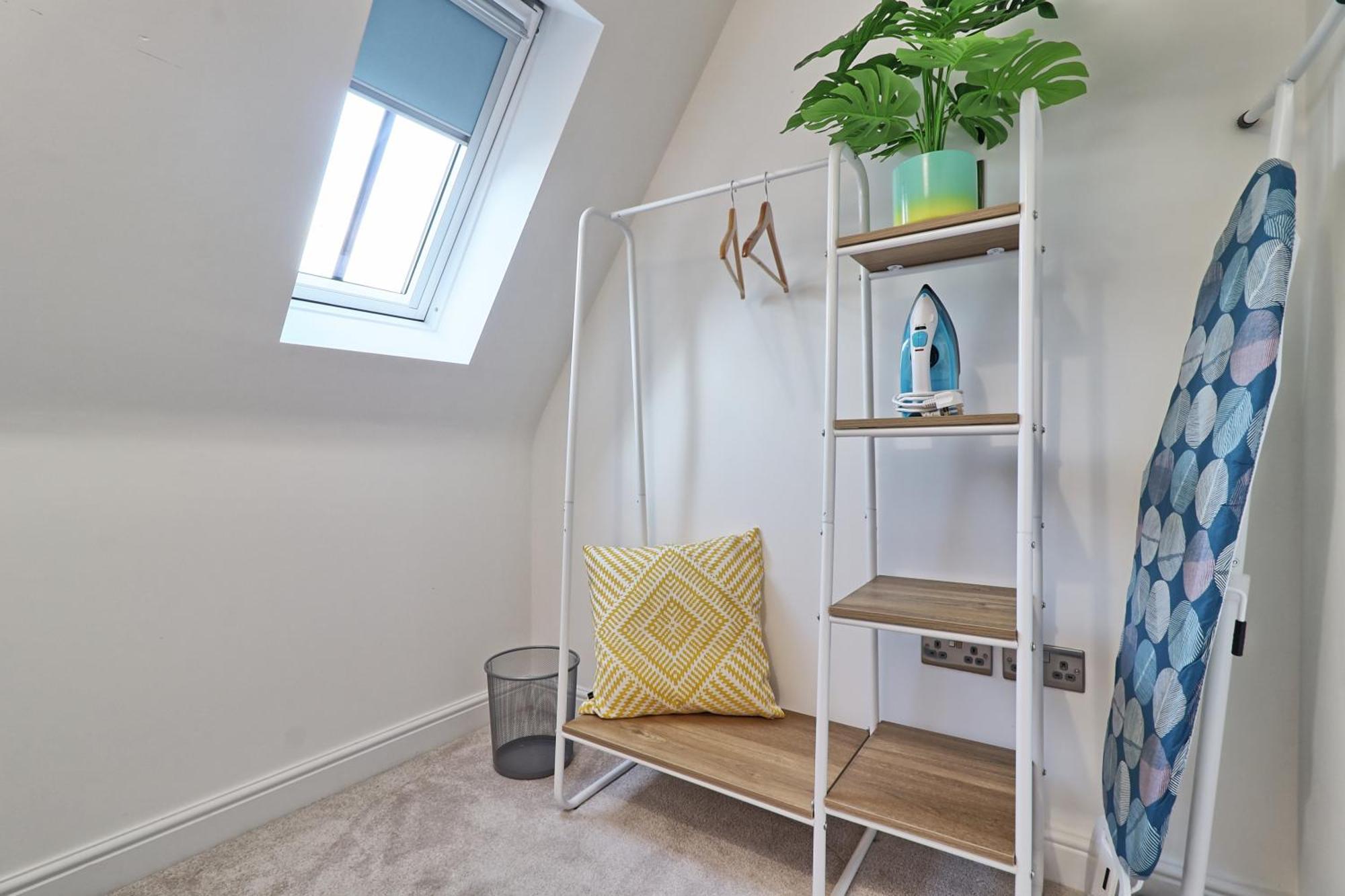 Writtle Massive 4 Bedroom Apartment With Parking In Gorgeous Countryside Location & Short Drive To Chelmsford City Centre Contractors Welcome Εξωτερικό φωτογραφία