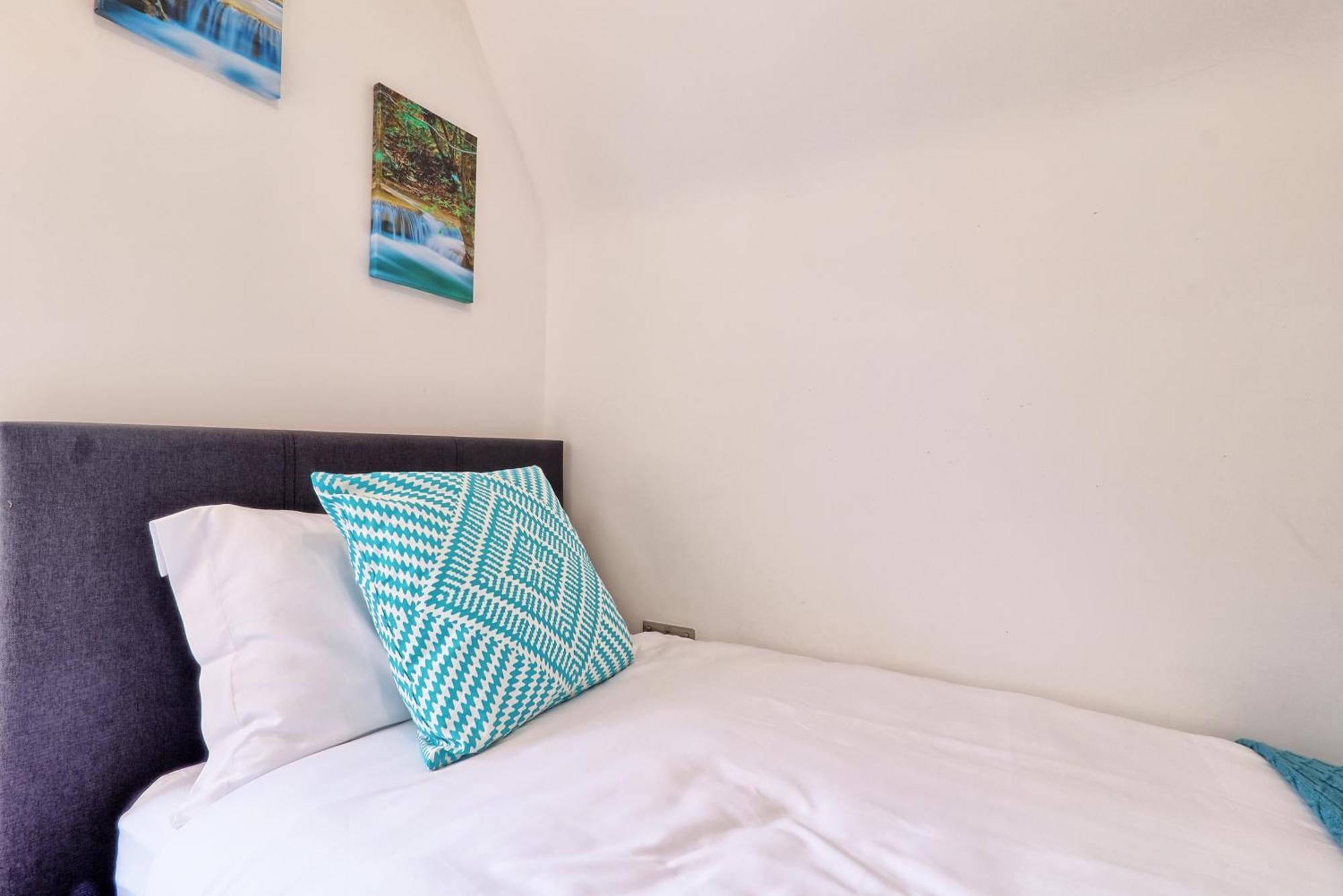 Writtle Massive 4 Bedroom Apartment With Parking In Gorgeous Countryside Location & Short Drive To Chelmsford City Centre Contractors Welcome Εξωτερικό φωτογραφία