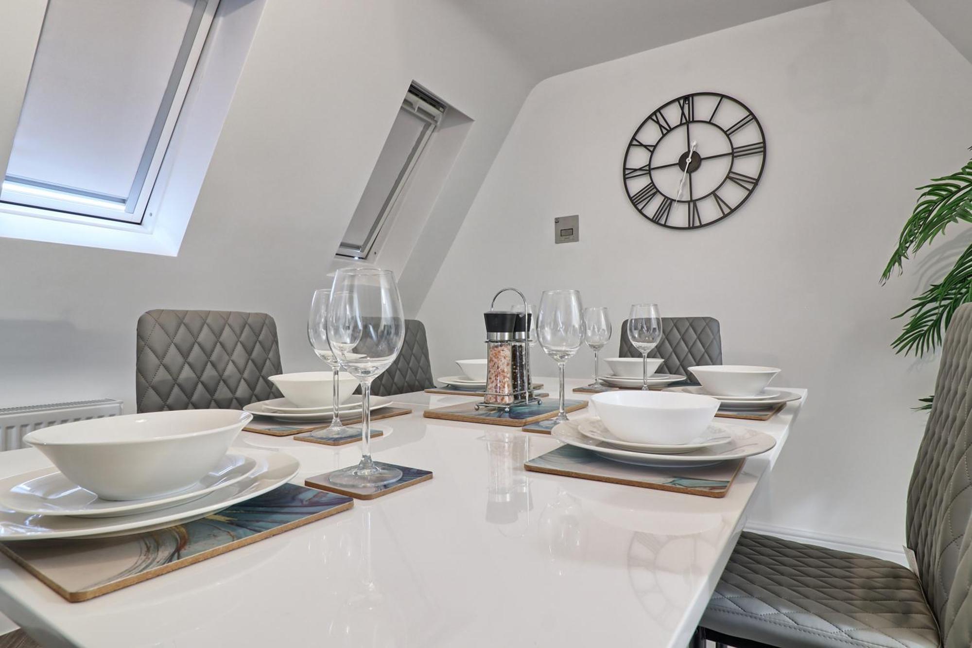 Writtle Massive 4 Bedroom Apartment With Parking In Gorgeous Countryside Location & Short Drive To Chelmsford City Centre Contractors Welcome Εξωτερικό φωτογραφία