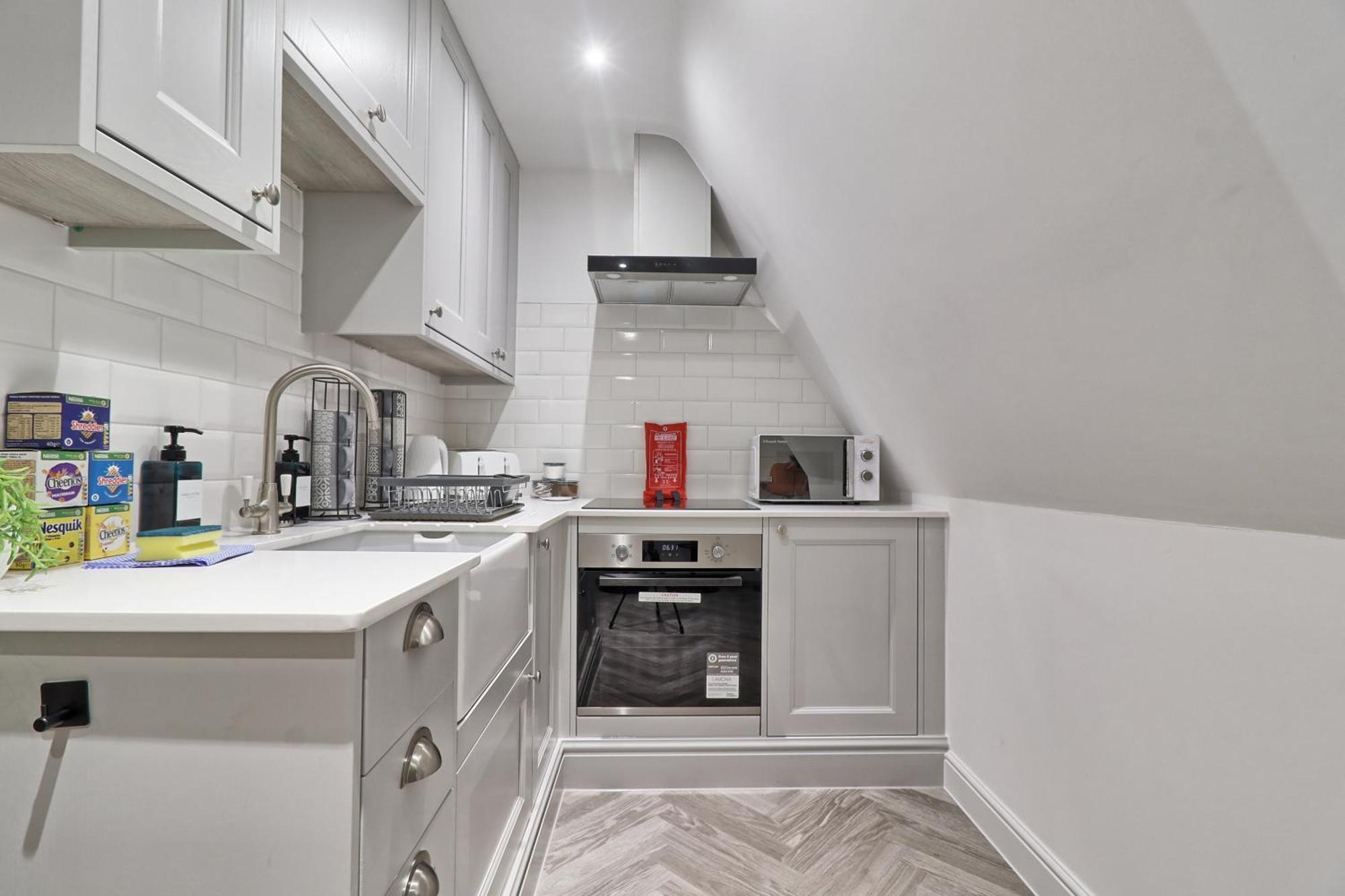 Writtle Massive 4 Bedroom Apartment With Parking In Gorgeous Countryside Location & Short Drive To Chelmsford City Centre Contractors Welcome Εξωτερικό φωτογραφία